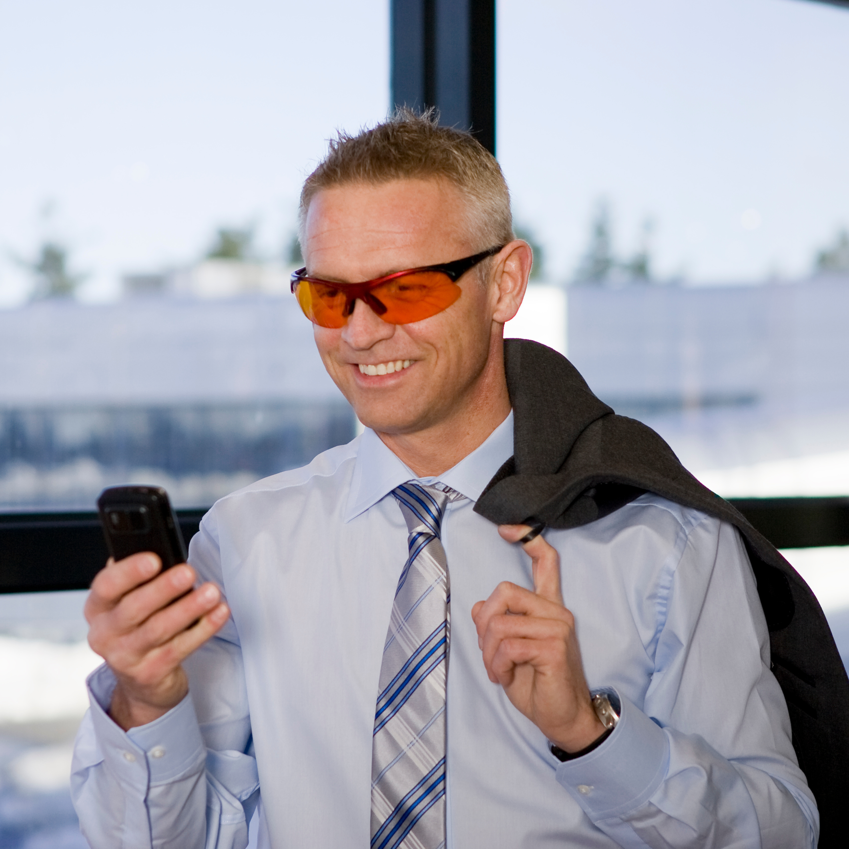 MelaMedic® BERLIN – medicininiai mėlynos šviesos blokavimo akiniai vakaro ramybei ir natūraliam melatoninui