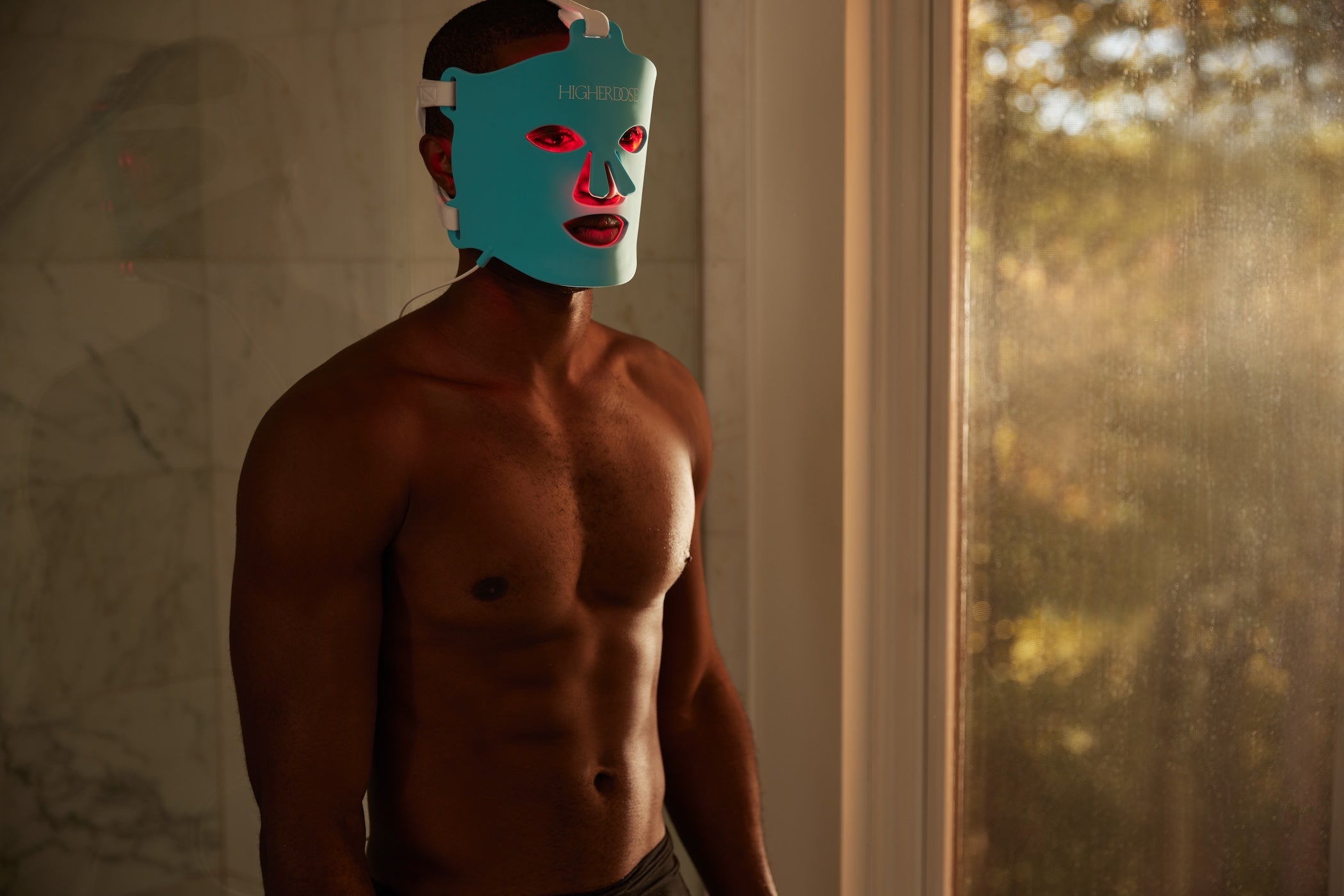 HigherDOSE® raudonos ir artimosios infraraudonosios šviesos terapijos kaukė veido odai